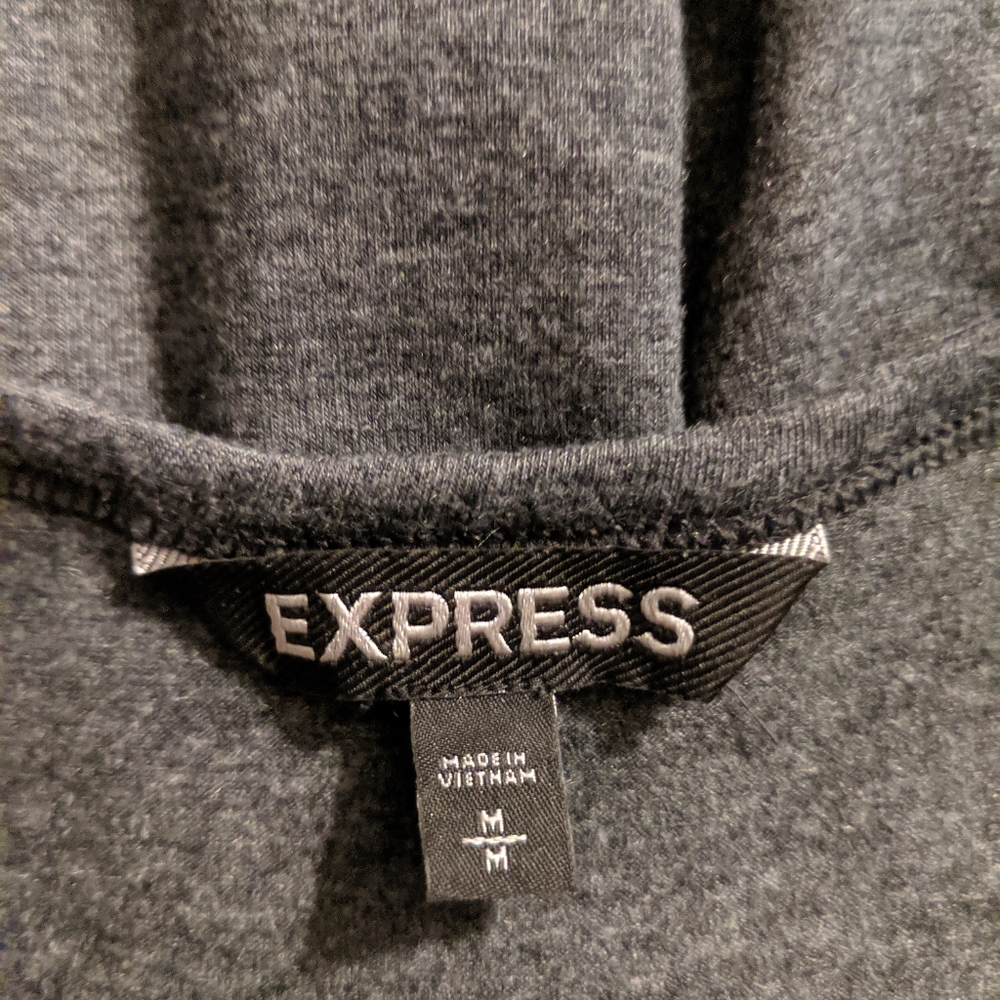 Express dress - Picture 2 of 9